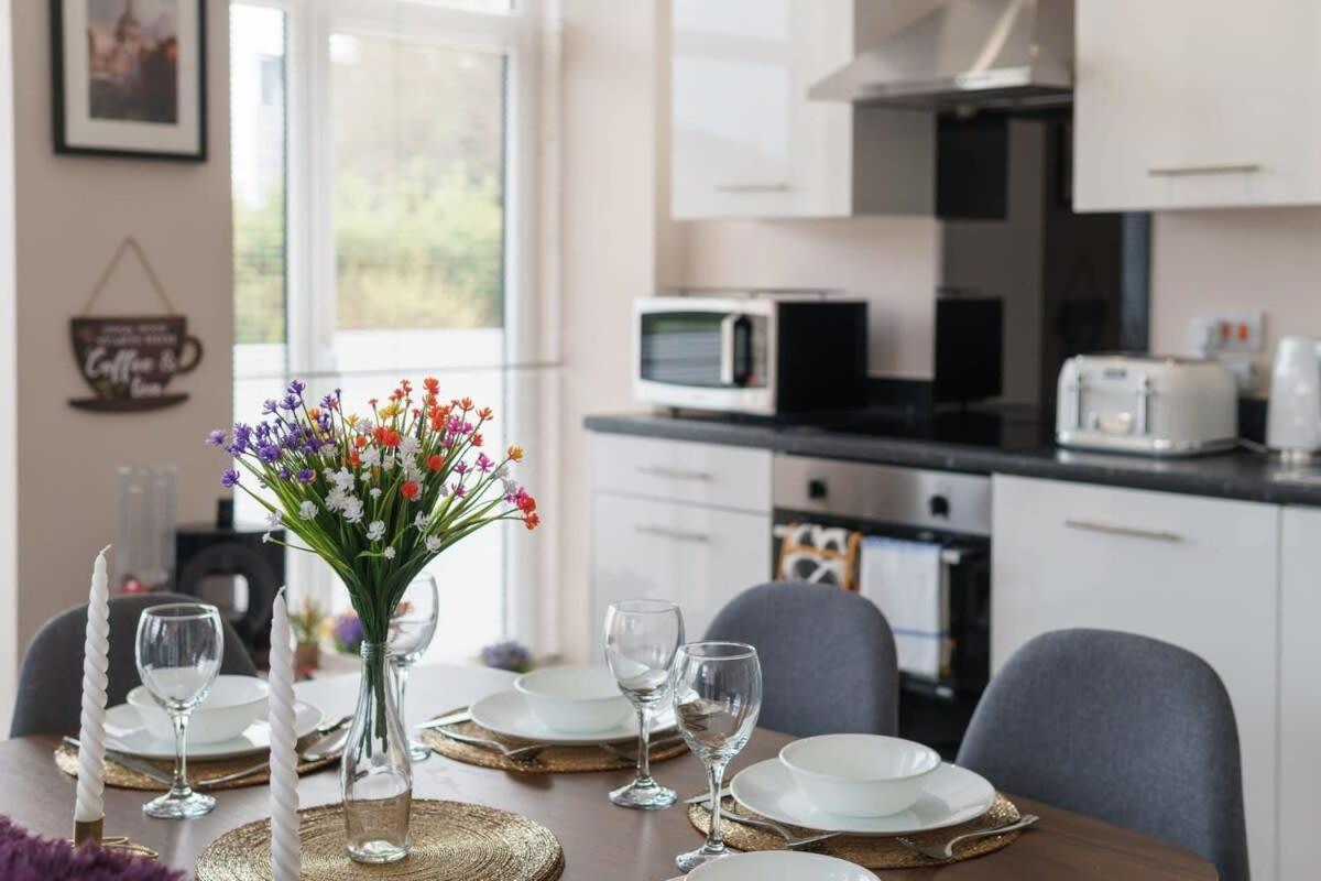 2 Bedroom Modern Apartment In Manchester Dış mekan fotoğraf