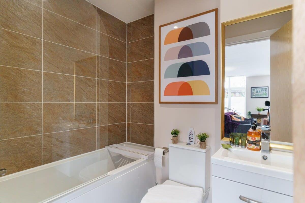 2 Bedroom Modern Apartment In Manchester Dış mekan fotoğraf
