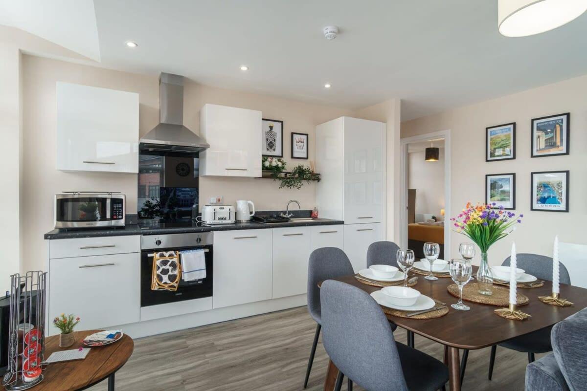 2 Bedroom Modern Apartment In Manchester Dış mekan fotoğraf